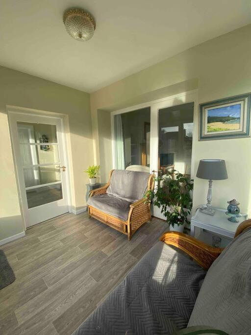 The Townhouse Dungloe Villa Exterior photo